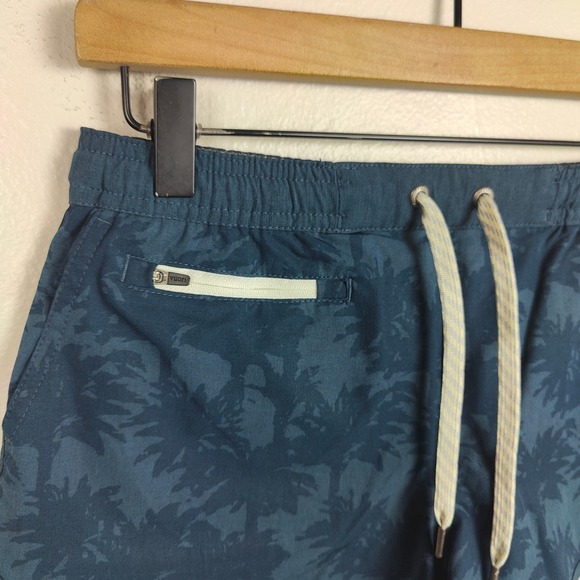 Vuori Tavi Shorts Womens Small Midnight Ocean Blue Performance Running - Picture 3 of 6